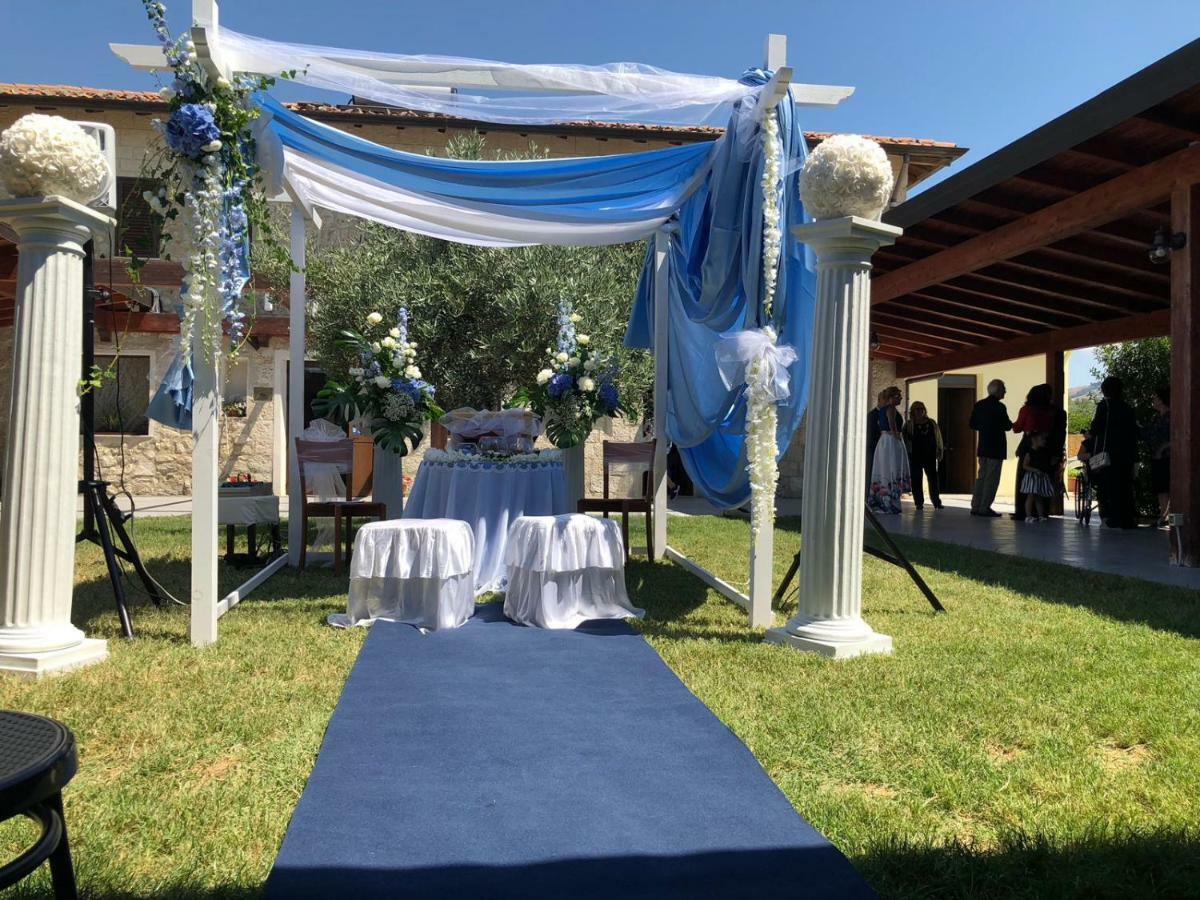 Tenuta Lanza Il Mulino Acquaviva Platani Luaran gambar